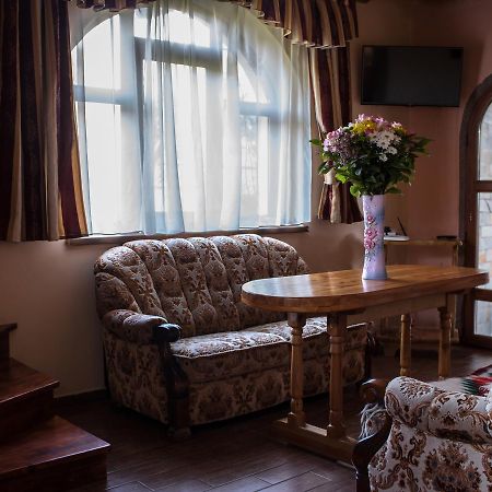 Cottage Shchaslyvyi ヤレムチャ エクステリア 写真